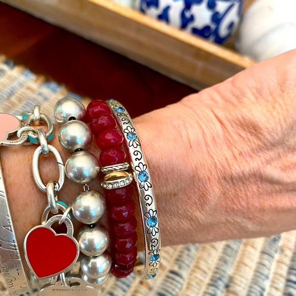 ⭐️SOLD⭐️Brighton NEPTUNE’S RINGS RUBY CHALCEDONY gold silver Crystal Bracelet - Picture 4 of 12